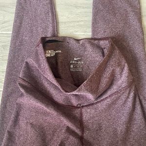 Nike leggings, never worn. Size XS.